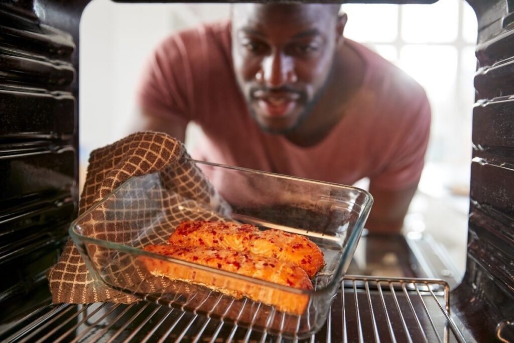 Ovnbakt laks som blir saftig hver gang: Enkleste fremgangsmåte